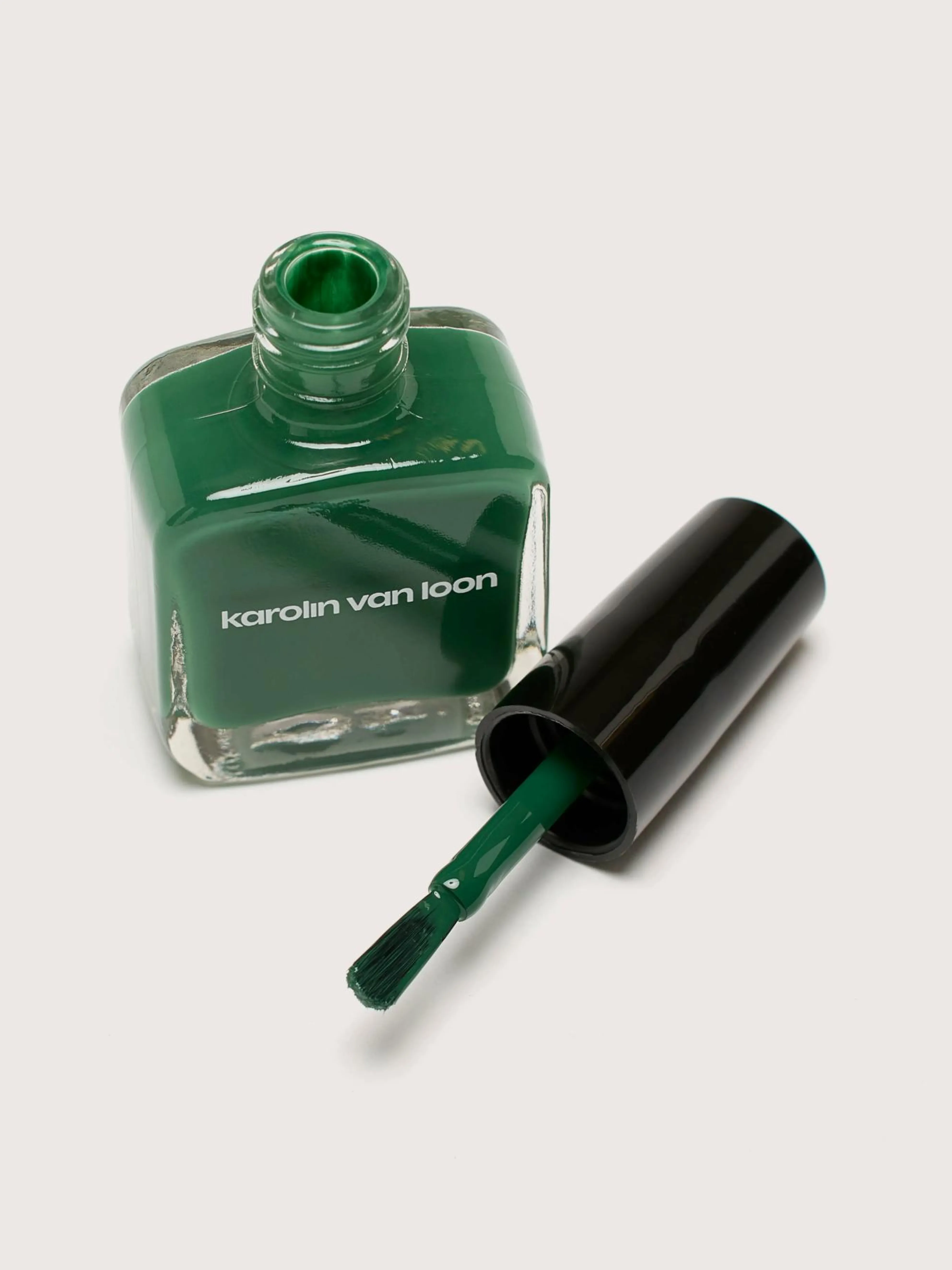 KAROLIN VAN LOON 32 Suede Verte Nagellak