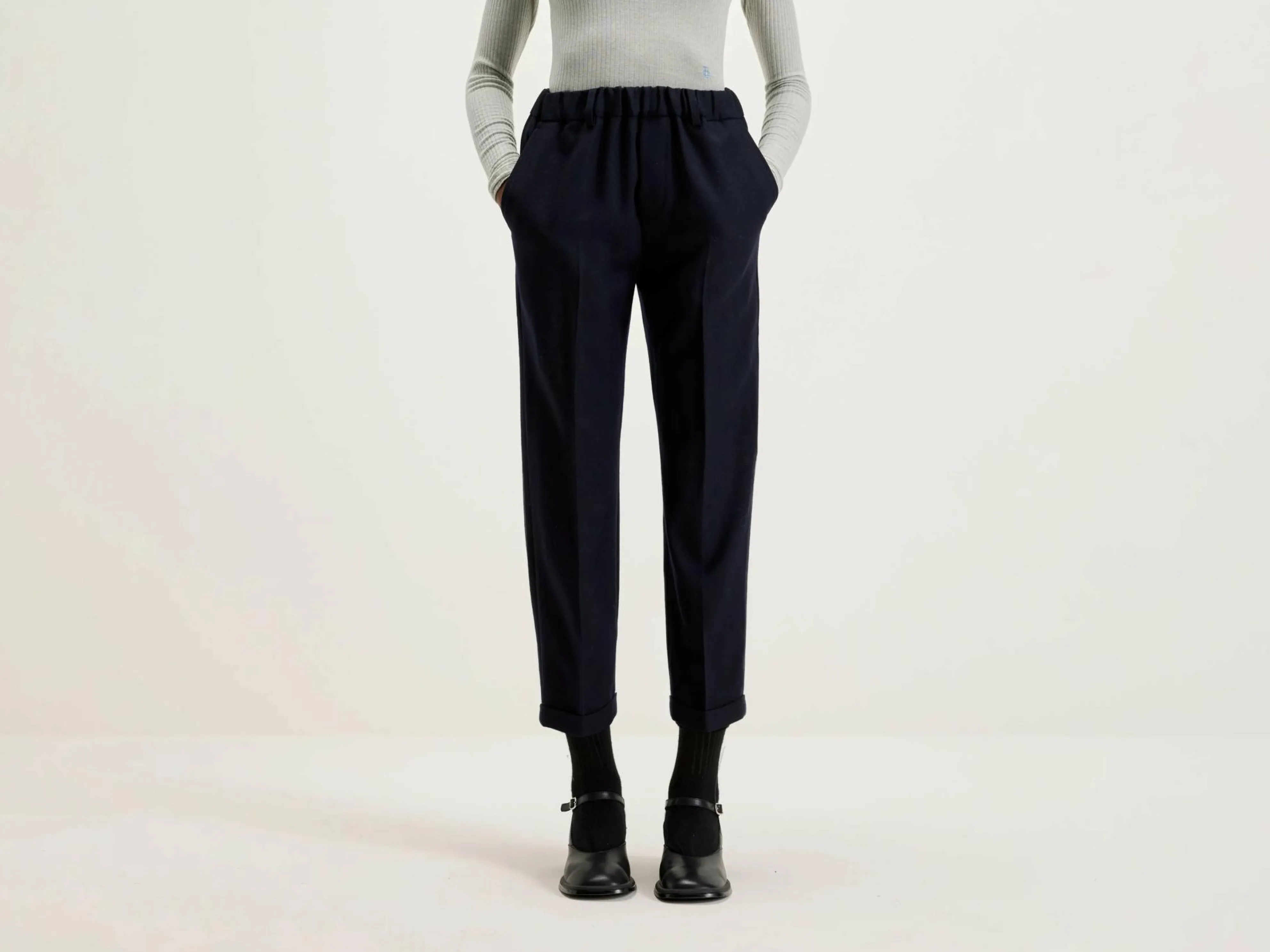 NICHOLSON & NICHOLSON Sand Boyfriend Broek Van Wol