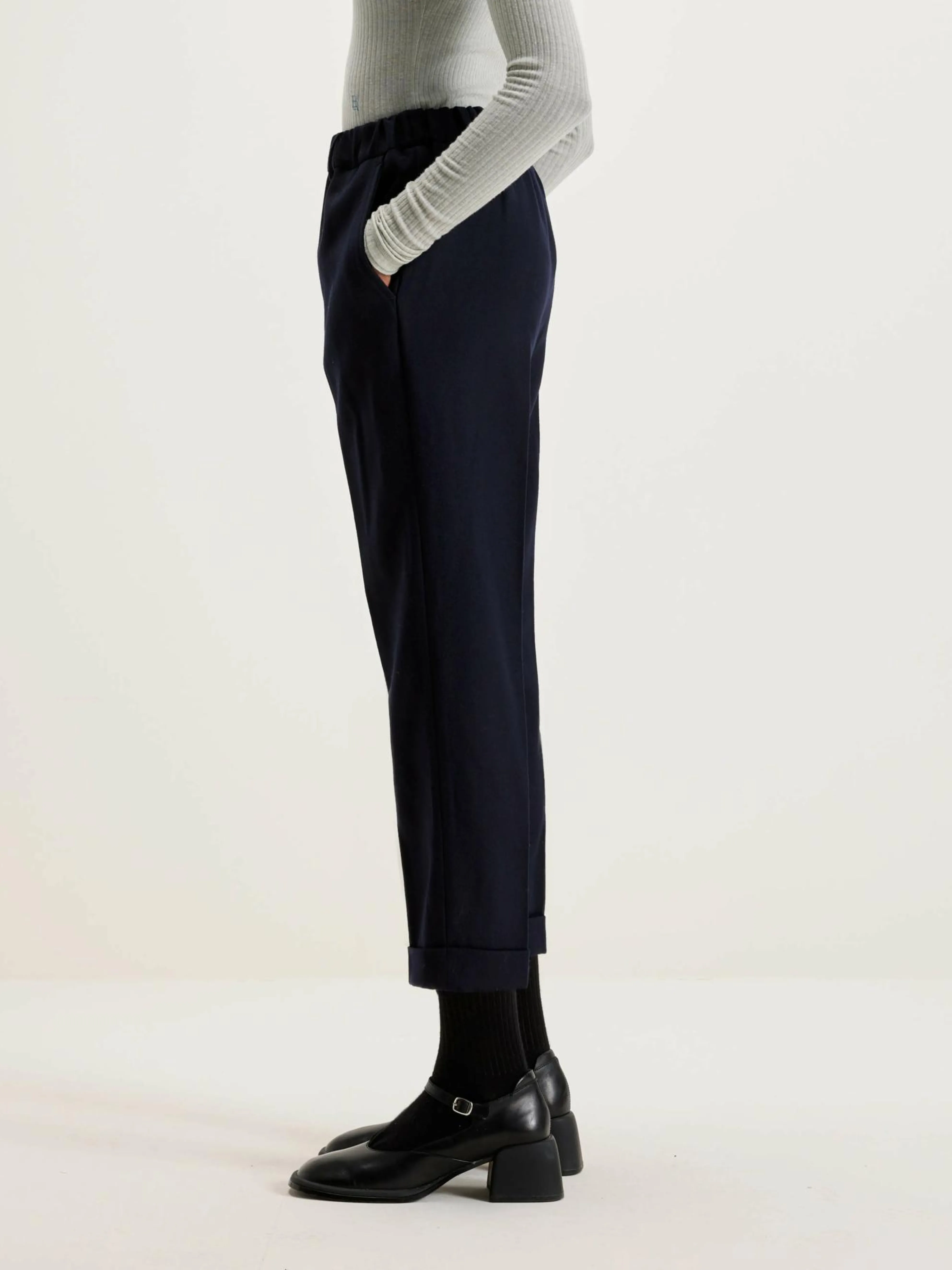 NICHOLSON & NICHOLSON Sand Boyfriend Broek Van Wol